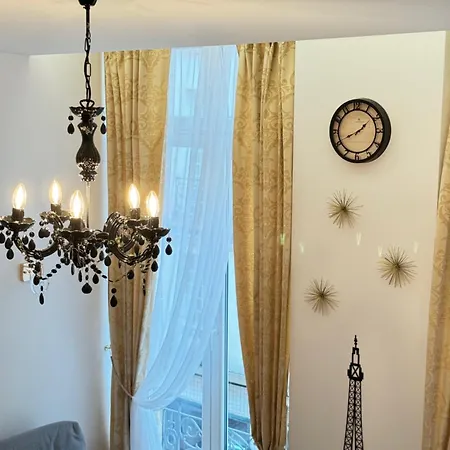 Apartment Chez Zenovia